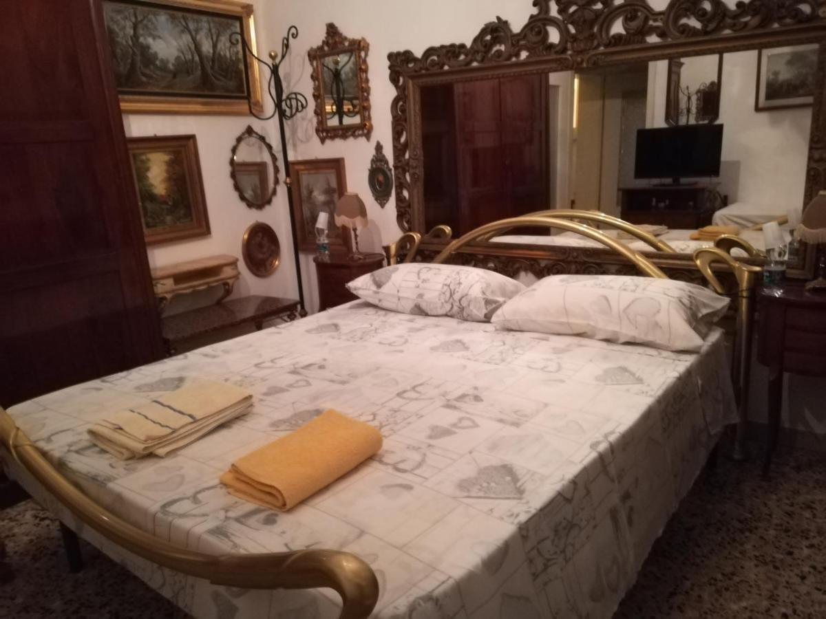 Casa Gramsci Bed and Breakfast Modena Exteriör bild