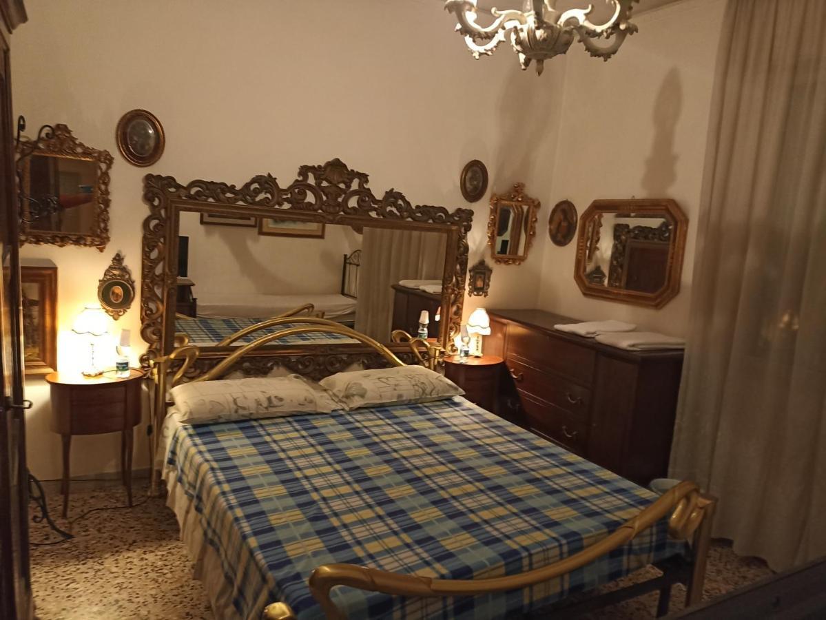 Casa Gramsci Bed and Breakfast Modena Exteriör bild
