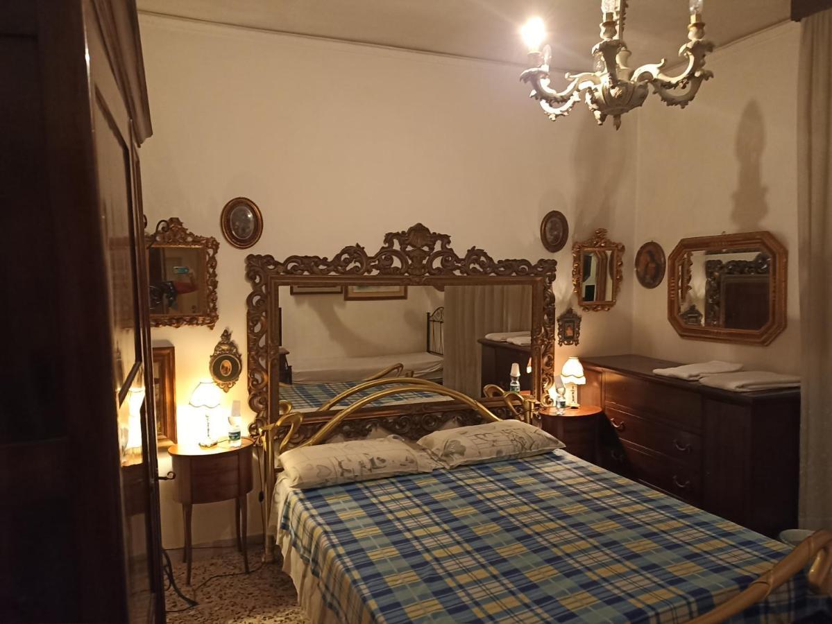 Casa Gramsci Bed and Breakfast Modena Exteriör bild